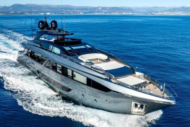 Camper & Nicholsons, Taku, Riva 110’ Dolcevita, Sales Broker, Della Pearce, Infinite Voyage III, Asia, Phuket, Thailand, Codecasa, Vero, Hong Kong, Vero, Senior Advisor, Carmen Lau, Luca Dini Design & Architecture