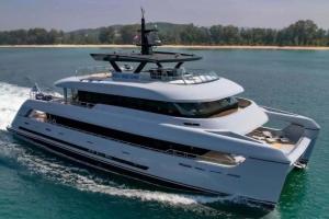 SpaceCat, SilverYachts, powercat, catamaran, China, Australia, Espen Øino, Thailand, The White Lotus, Camper & Nicholsons, Burgess, Sales Broker, Della Pearce