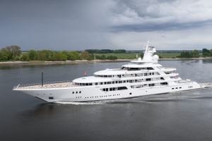 Motoryacht, superyacht, megayacht, yacht delivery, Lürssen, Boardwalk, Frank Woll, Amy Halffman, Suzanne Glover, Teresa Francis