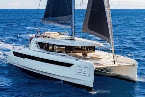 Sailing yacht, catamaran, Leopard 52, Robertson and Caine, Simonis Voogd