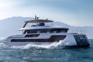 Sunreef, Ultima 88, Singapore Yachting Festival, Francis Lapp, Yvan Eymieu, Global Commercial Director, Carlos Alcaraz, Ocean Lounge