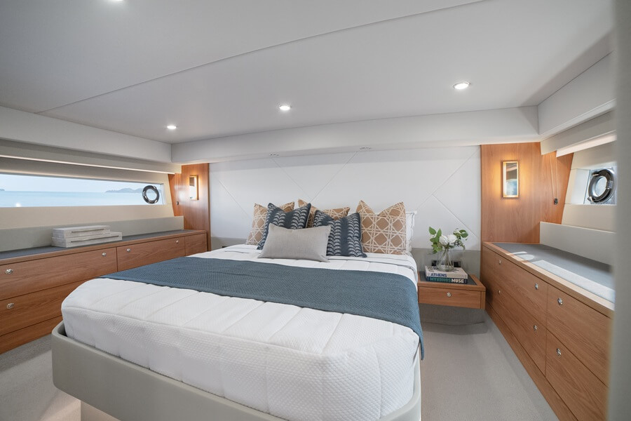 Motoryacht, Maritimo S60, Sedan, Black Edition, yacht review, Southeast Asia, Primus Marine