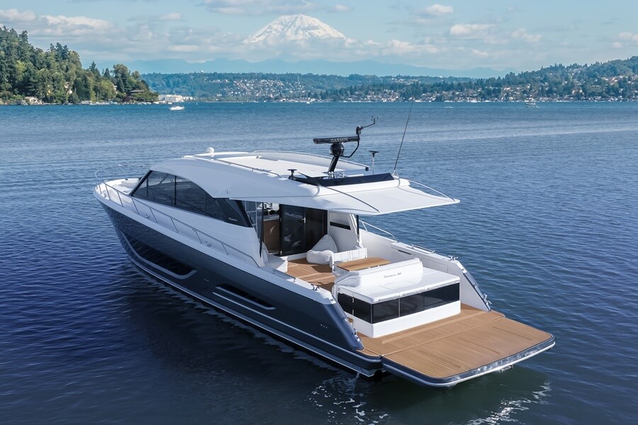Motoryacht, Maritimo S60, Sedan, Black Edition, yacht review, Southeast Asia, Primus Marine