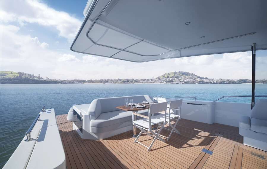 Motoryacht, Maritimo S60, Sedan, Black Edition, yacht review, Southeast Asia, Primus Marine