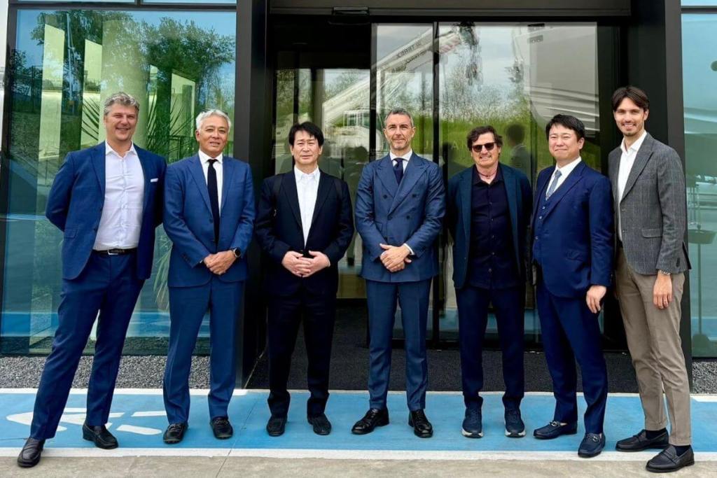 Bluegame, Sanlorenzo, Asia-Pacific, Japan, GLion Group, Kobe, Superyacht Base Kobe, Luca Santella, Takuya Taira, Daniele Lucà