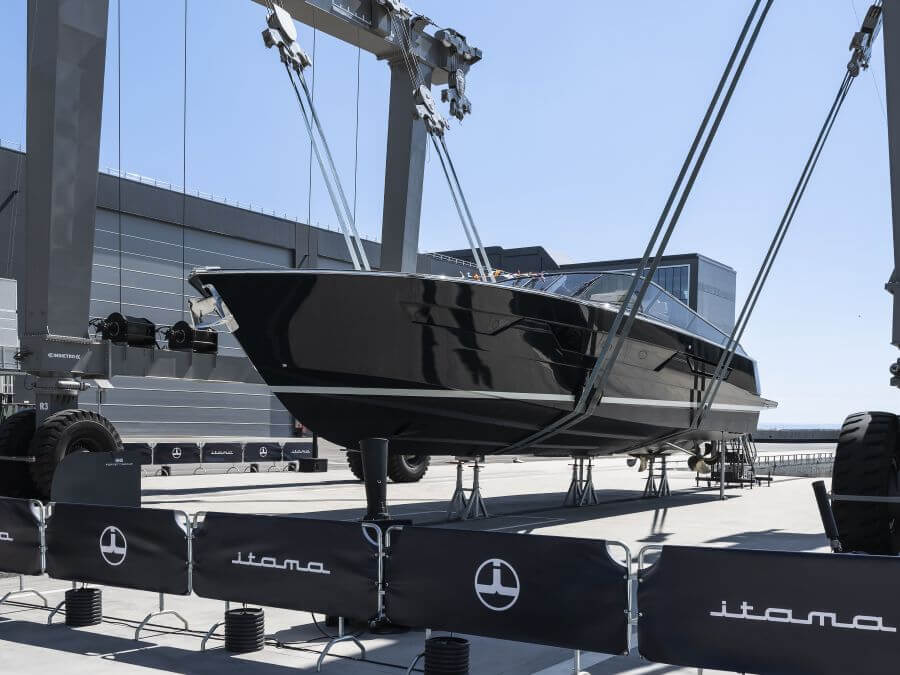 Motoryacht, Ferretti Group, Itama 70, yacht launch, Ravenna, Vallicelli Design, IdeaeItalia