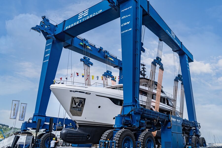 Custom Line, Navetta 35, Ferretti Group Superyacht Yard, Ancona, Italy, Filippo Salvetti, Chiara Massarani, ACPV Architects, Antonio Citterio, Patricia Viel, Ferretti Group, Strategic Product Committee, Engineering Department, Custom Line Atelier