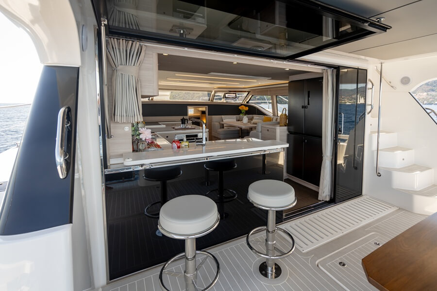 Aquila, 46 Yacht, powercat, power, catamaran, 44 Yacht, 42 Yacht, 50 Yacht, 54 Yacht, Nick Harvey, Sino Eagle, Sport, Luxury, Offshore, Coupe