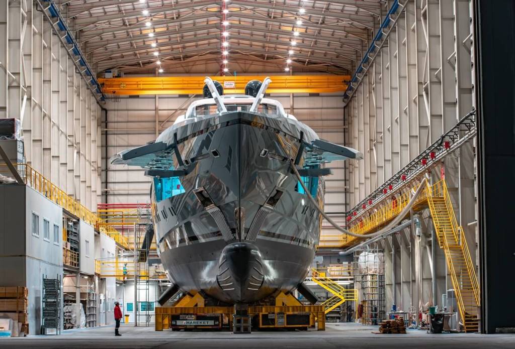 yacht, mastering, maintenance, refit cycle, AkzoNobel, Yacht Paint Application Center, YPAC, colour, paint, gloss, International®, Awlgrip®, Primocon®, Epifill®, Interprotect®, Interfill 830, Bilgekote®, Awlcraft 3000, Awlgrip HDT, High Definition Technology, One UP®, Toplac® Plus, Perfection Pro