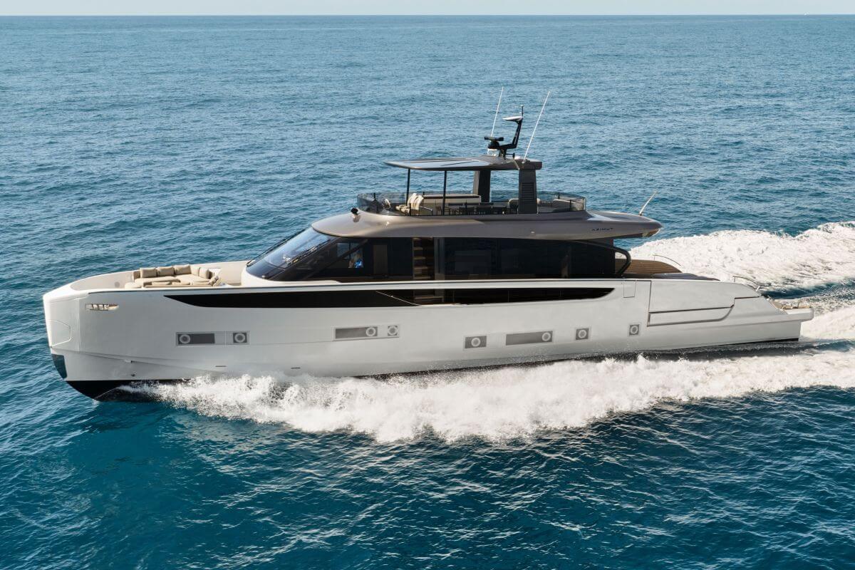 Azimut, Seadeck 9, Seadeck 6, Seadeck 7, Fun Island, Costa Smeralda, Sardinia, Porto Cervo, Yacht Club Costa Smeralda, YCCS, Sun, Sand & Stars, Beach & Sea Experience, Awake, electric surfboards, Seabobs, Garmin, Marina di Porto Cervo, Grande Trideck, Grande 26M, Fly 82, Fly 62, Magellano 66, Magellano 60, Alberto Mancini, Matteo Thun, Antonio Rodriguez, Bonacina