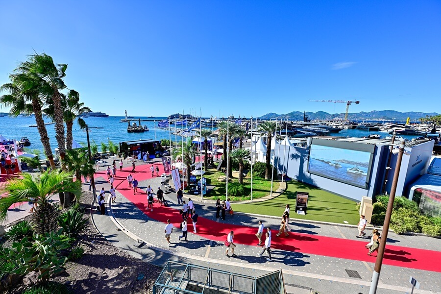 Constance Brément, Cannes Yachting Festival, Director, RX France, Groupe Beneteau, Vieux Port, Port Canto, Sylvie Ernoult