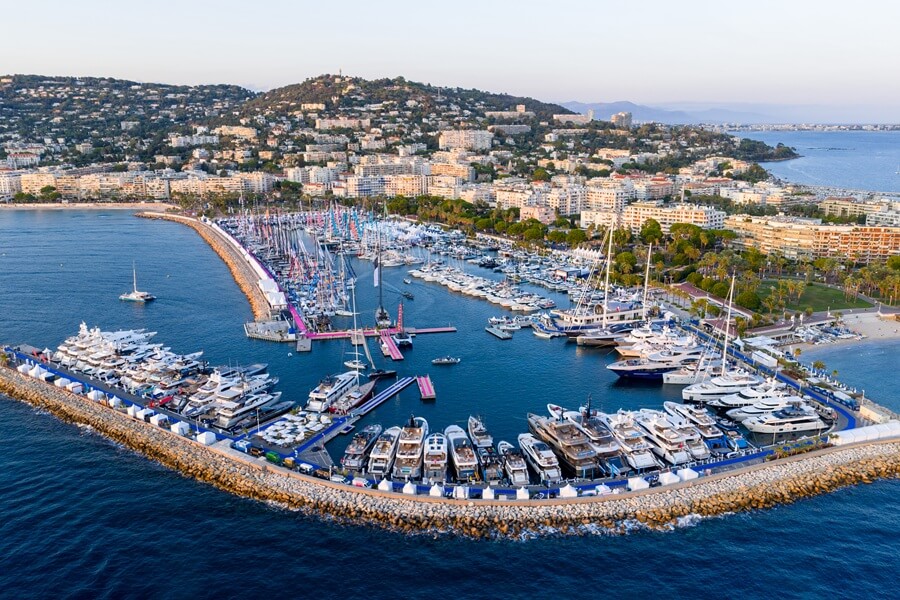 Constance Brément, Cannes Yachting Festival, Director, RX France, Groupe Beneteau, Vieux Port, Port Canto, Sylvie Ernoult