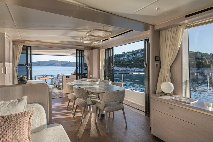 Absolute, yacht, yachts, Italy, 70 Fly, Cannes Yachting Festival, 52 Fly, 56 Fly, 60 Fly